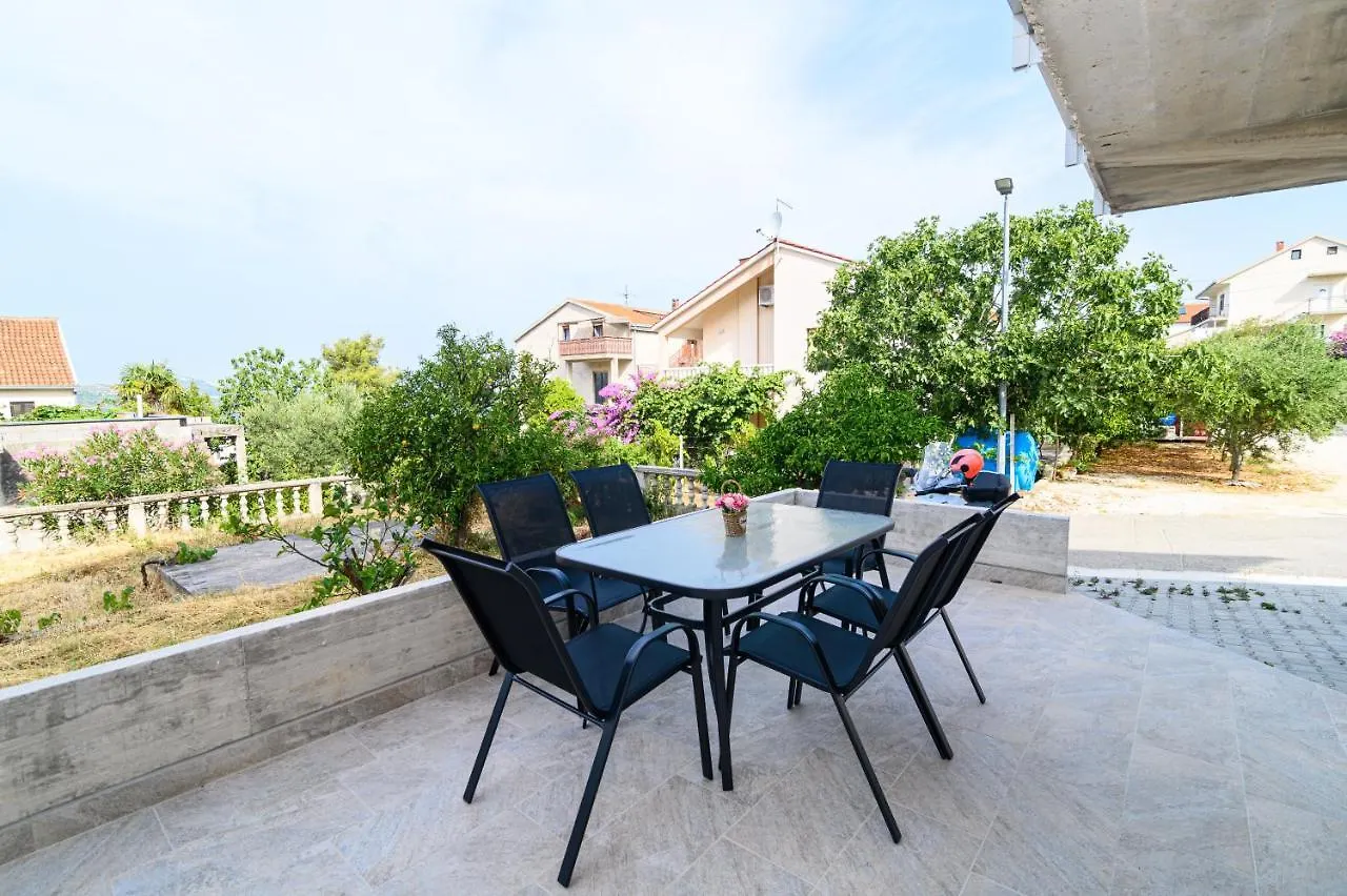Apartman Sara Apartment Trogir
