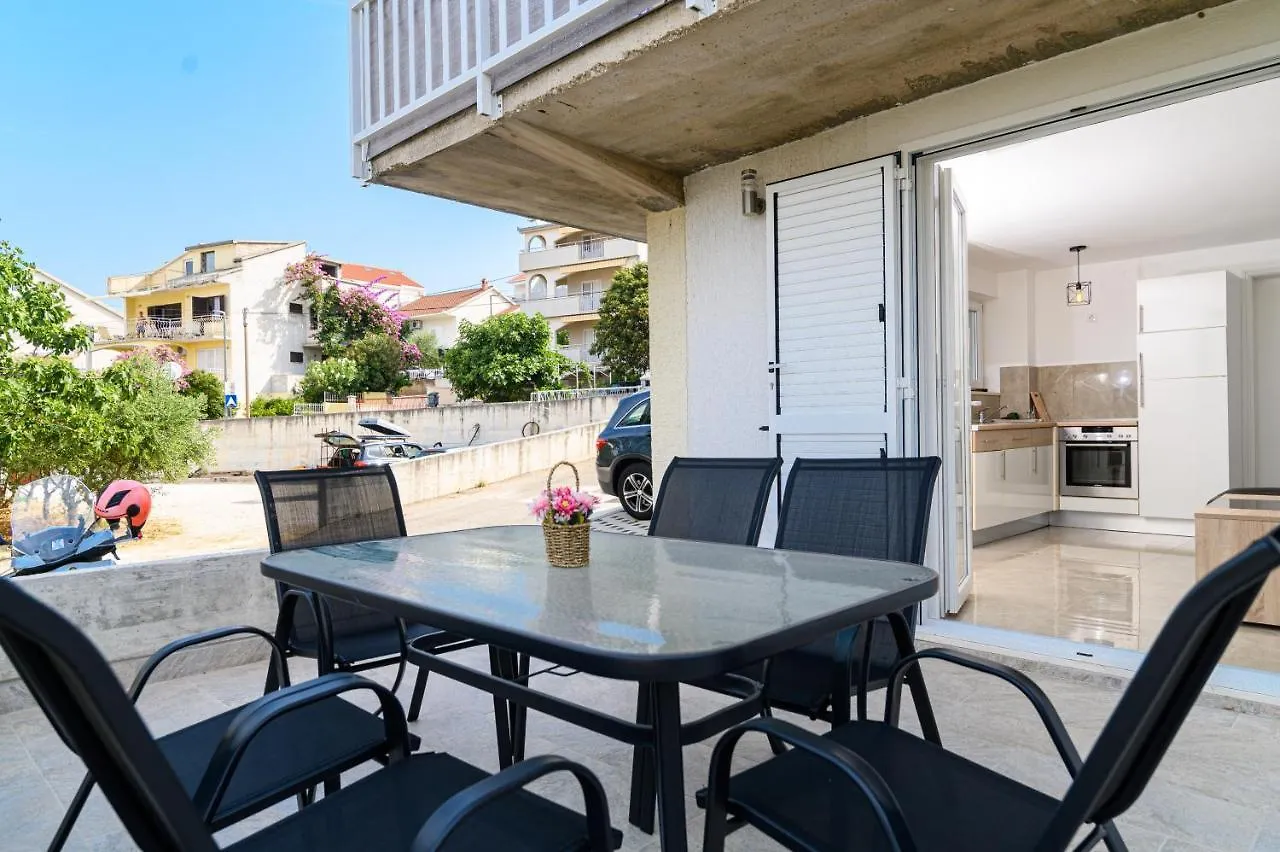 Apartman Sara Apartment Trogir